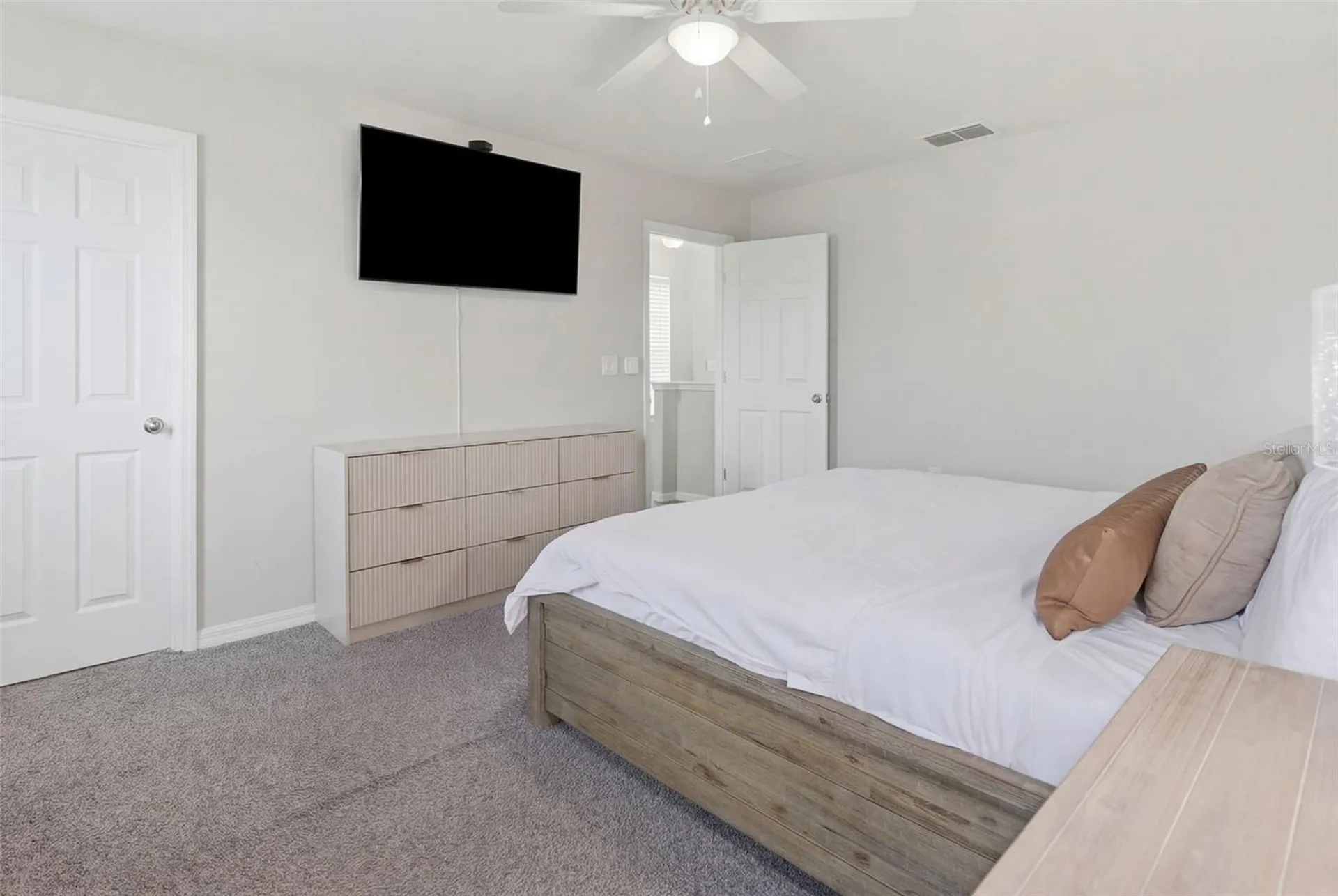 2584 Nouveau Way Kissimmee FL 34741