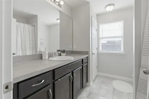 2584 Nouveau Way Kissimmee FL 34741