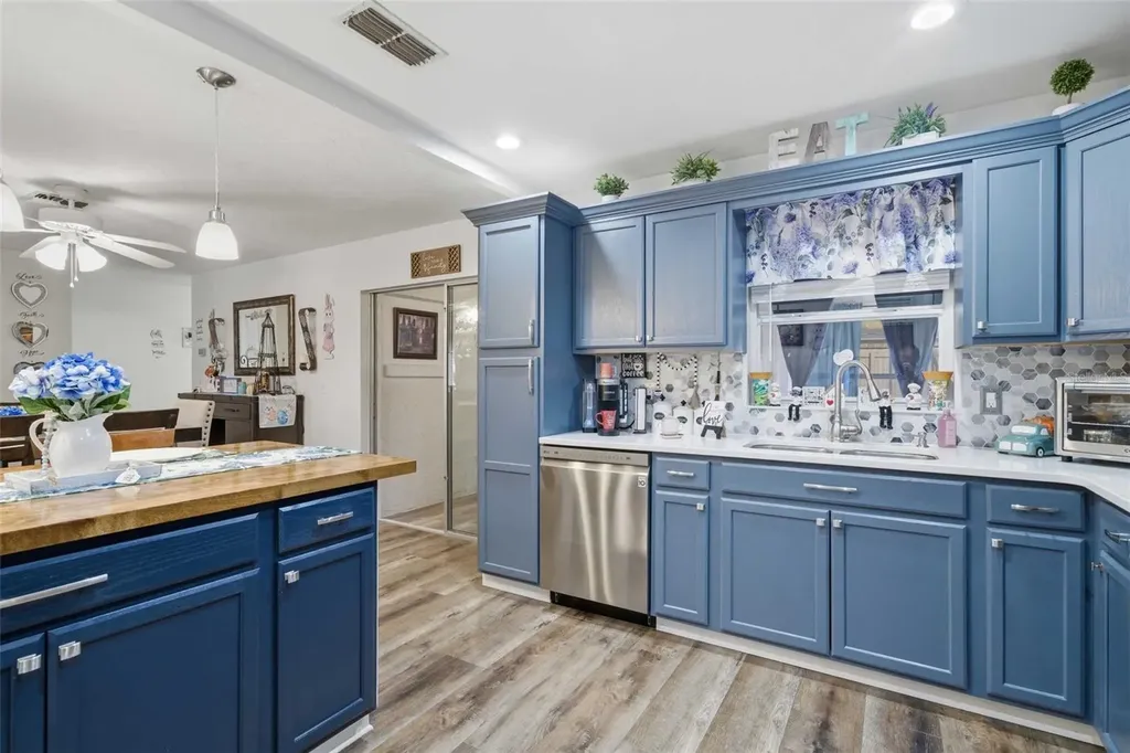 509 S Monroe Street Beverly Hills FL 34465