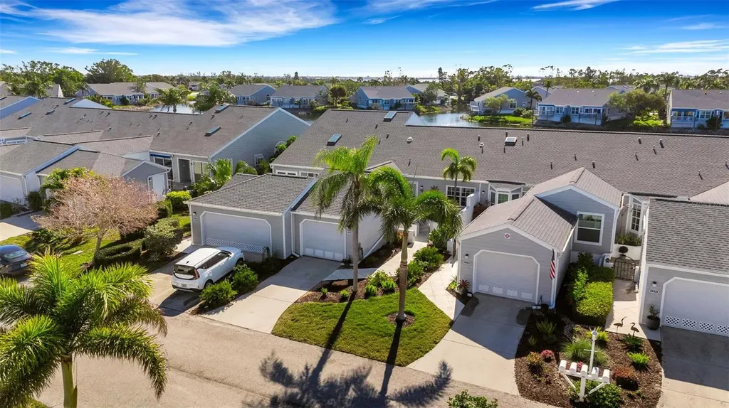 1233 Spoonbill Landings Circle Bradenton FL 34209