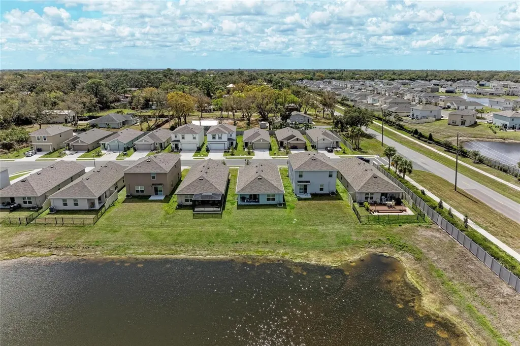 3915 Direct Green Place Bradenton FL 34208