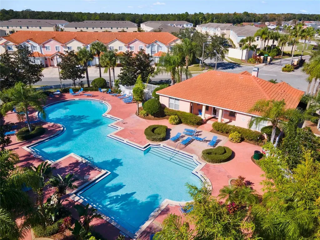 1256 S Beach Circle Kissimmee FL 34746