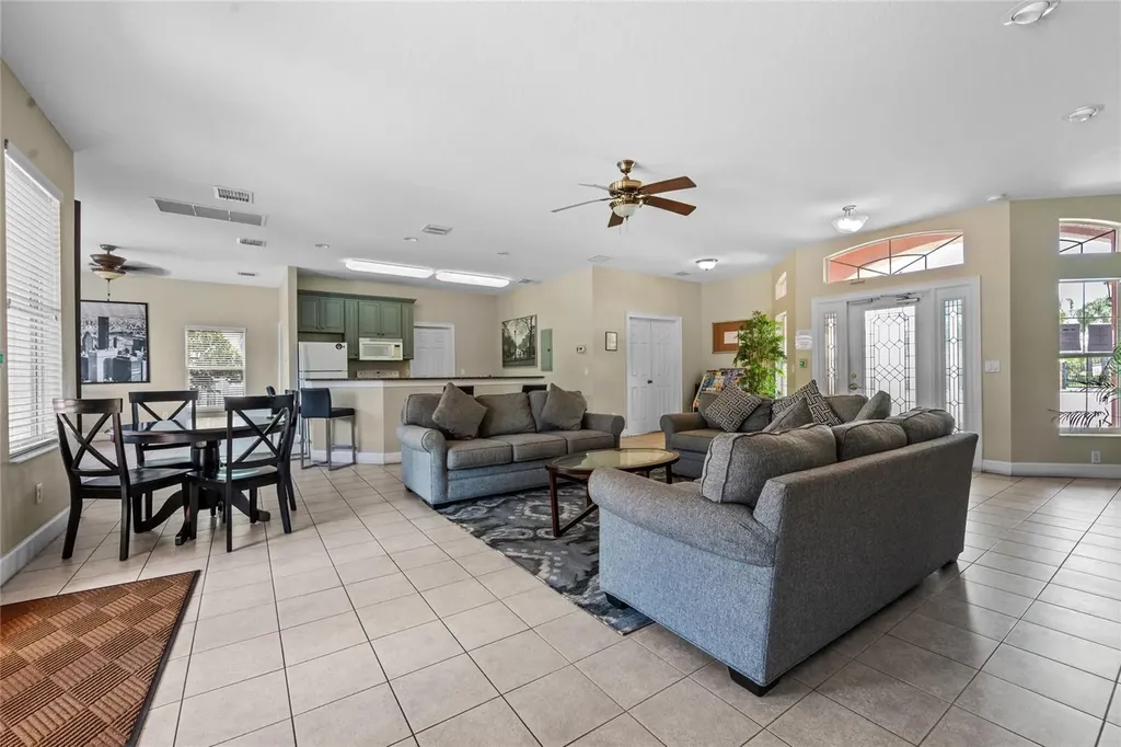 1256 S Beach Circle Kissimmee FL 34746