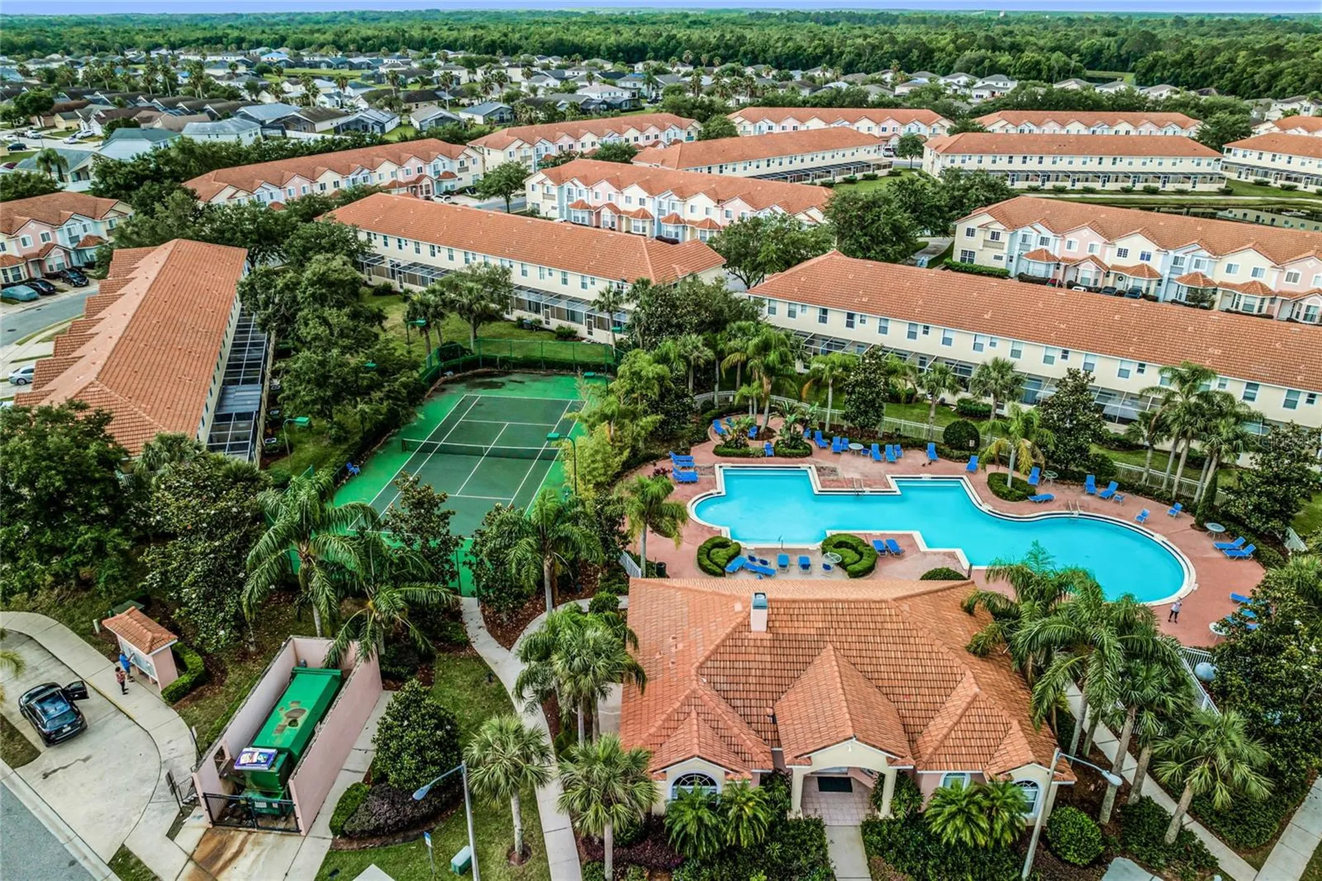 1256 S Beach Circle Kissimmee FL 34746