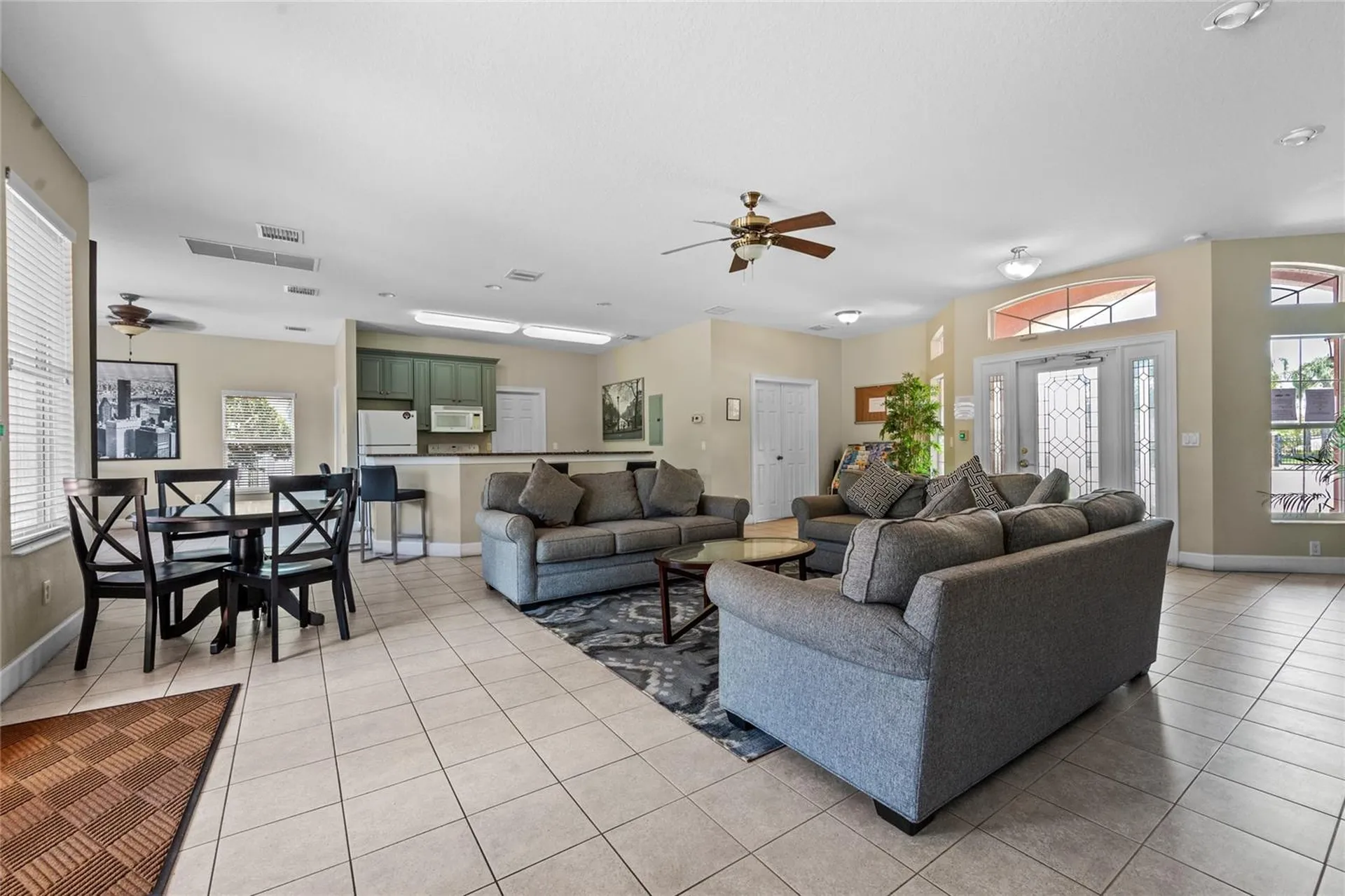 1256 S Beach Circle Kissimmee FL 34746