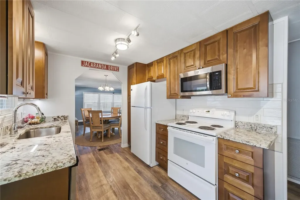 84 Jacaranda Drive Safety Harbor FL 34695