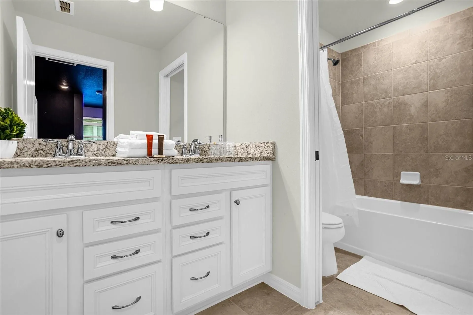 4310 Lana Avenue Davenport FL 33897
