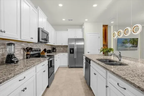 4310 Lana Avenue Davenport FL 33897