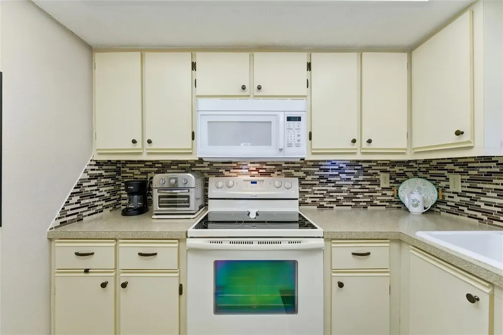 19505 Quesada Avenue Port Charlotte FL 33948
