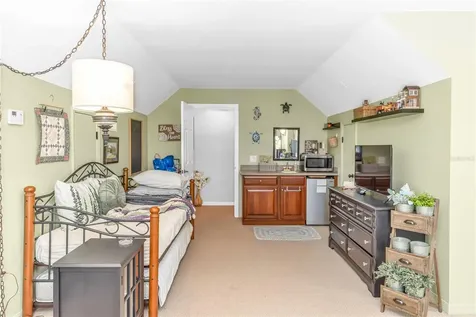 257 Hazeltine Drive Debary FL 32713