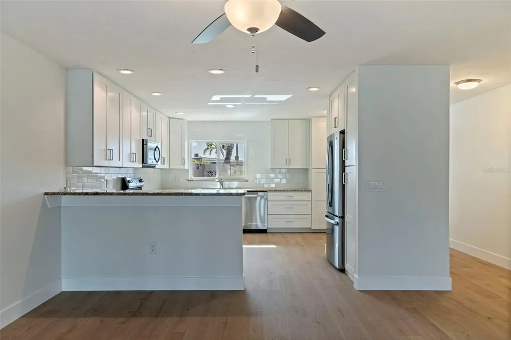 403 Boca Ciega Point Boulevard N St Petersburg FL 33708