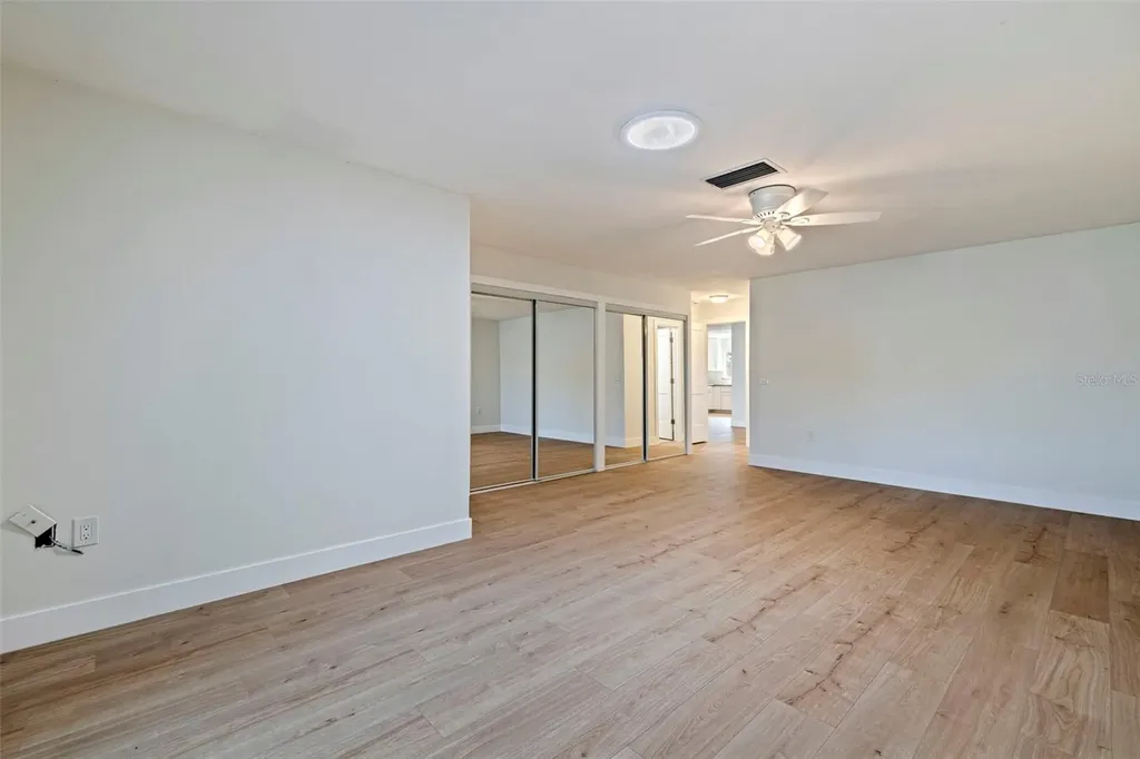 403 Boca Ciega Point Boulevard N St Petersburg FL 33708