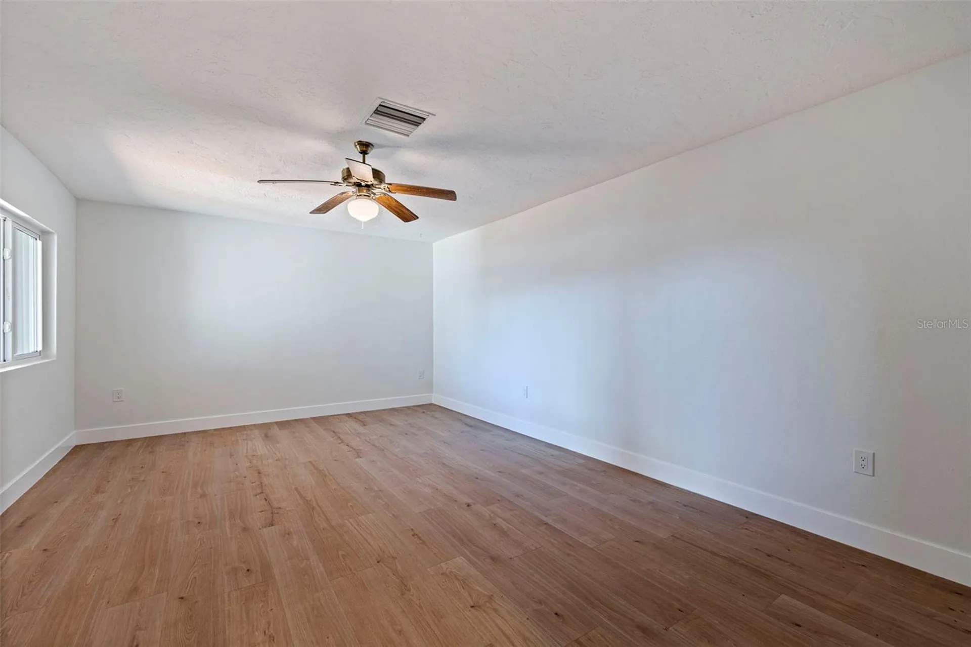 403 Boca Ciega Point Boulevard N St Petersburg FL 33708
