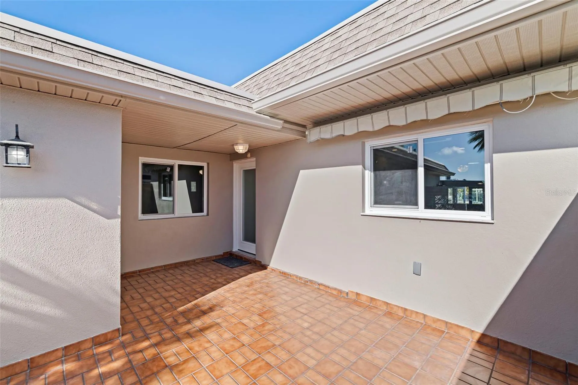 403 Boca Ciega Point Boulevard N St Petersburg FL 33708