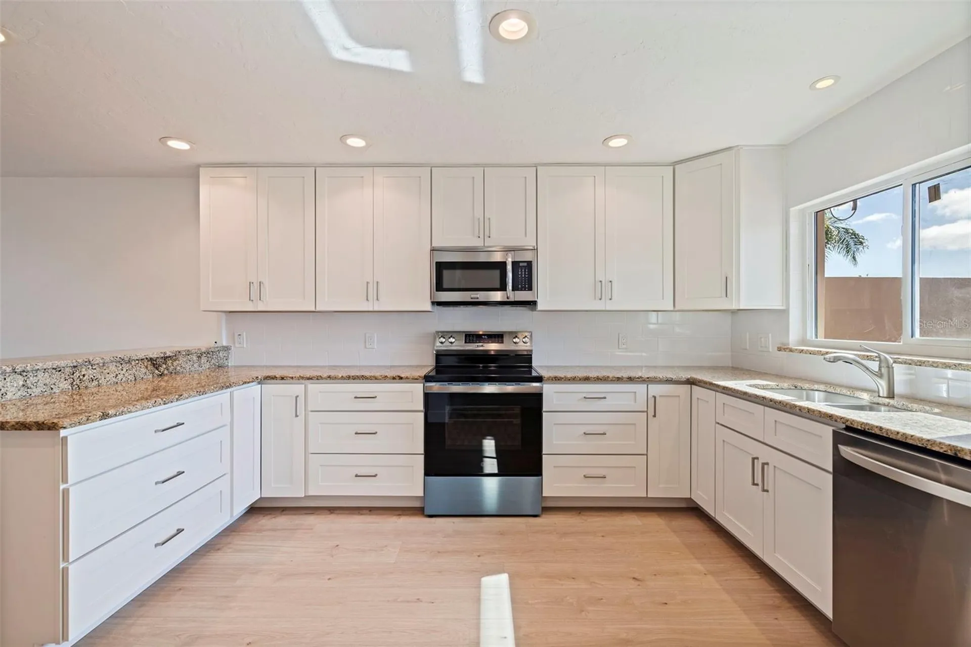 403 Boca Ciega Point Boulevard N St Petersburg FL 33708