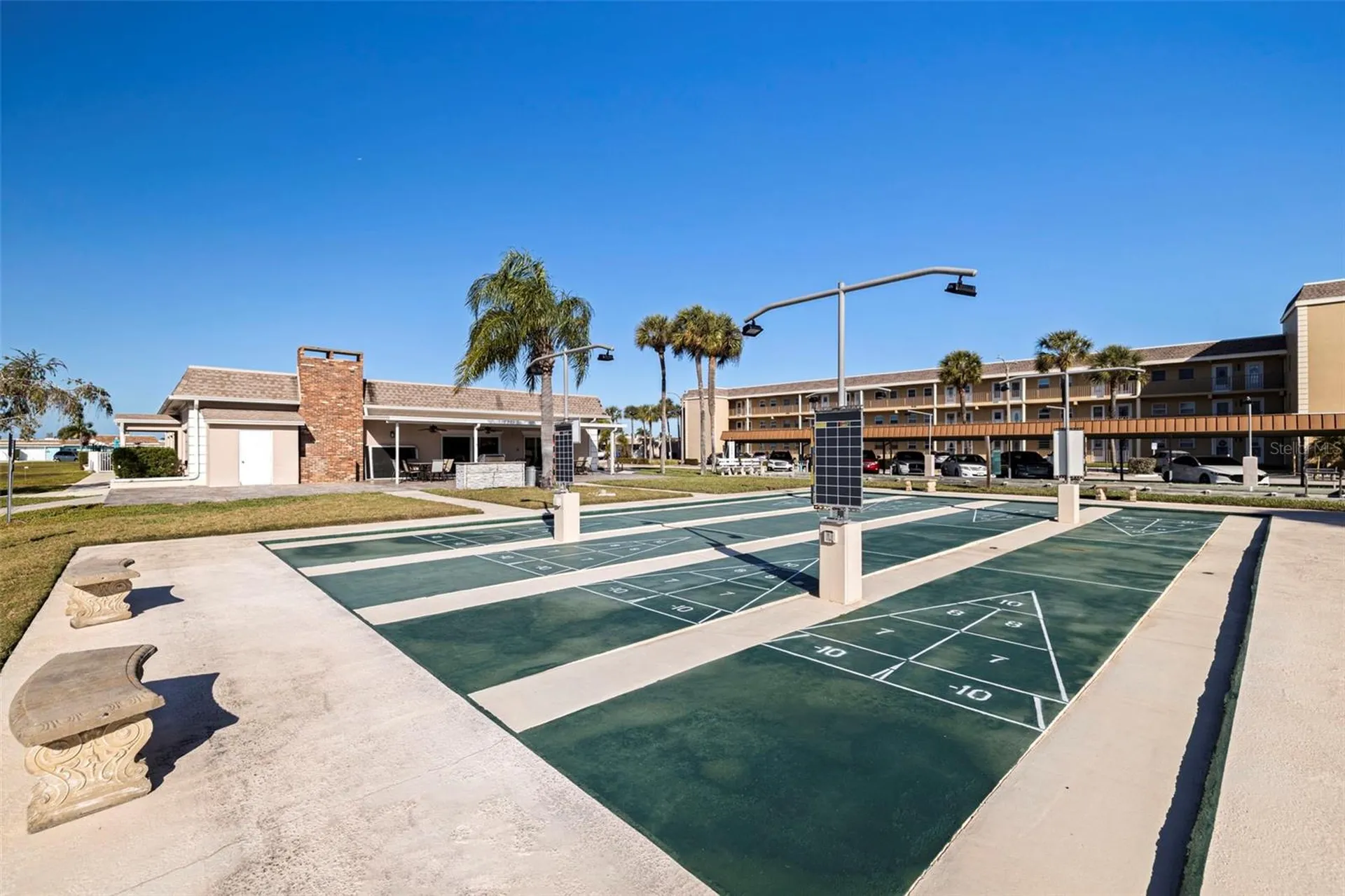 403 Boca Ciega Point Boulevard N St Petersburg FL 33708