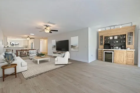 403 Boca Ciega Point Boulevard N St Petersburg FL 33708