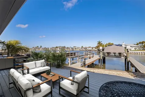 403 Boca Ciega Point Boulevard N St Petersburg FL 33708