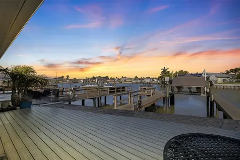 403 Boca Ciega Point Boulevard N St Petersburg FL 33708