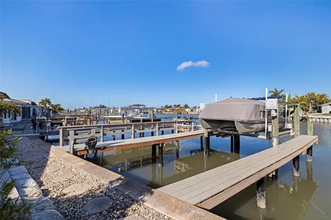 403 Boca Ciega Point Boulevard N St Petersburg FL 33708