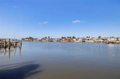403 Boca Ciega Point Boulevard N St Petersburg FL 33708
