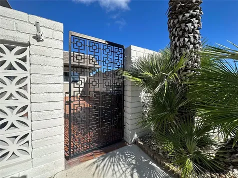 403 Boca Ciega Point Boulevard N St Petersburg FL 33708