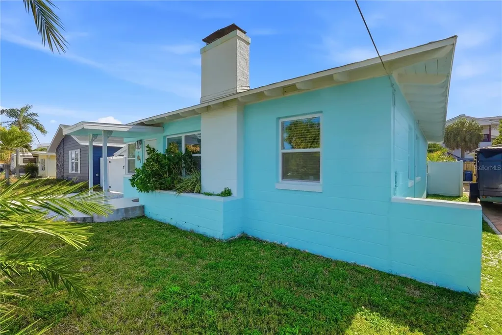 15424 2nd Street E Madeira Beach FL 33708