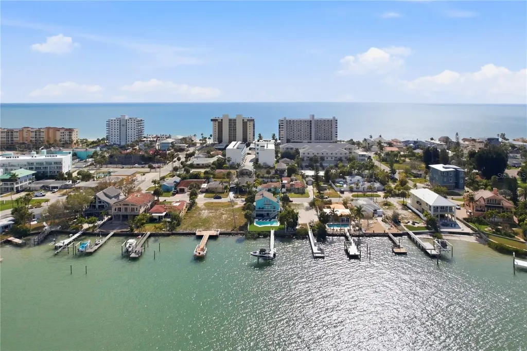 15424 2nd Street E Madeira Beach FL 33708