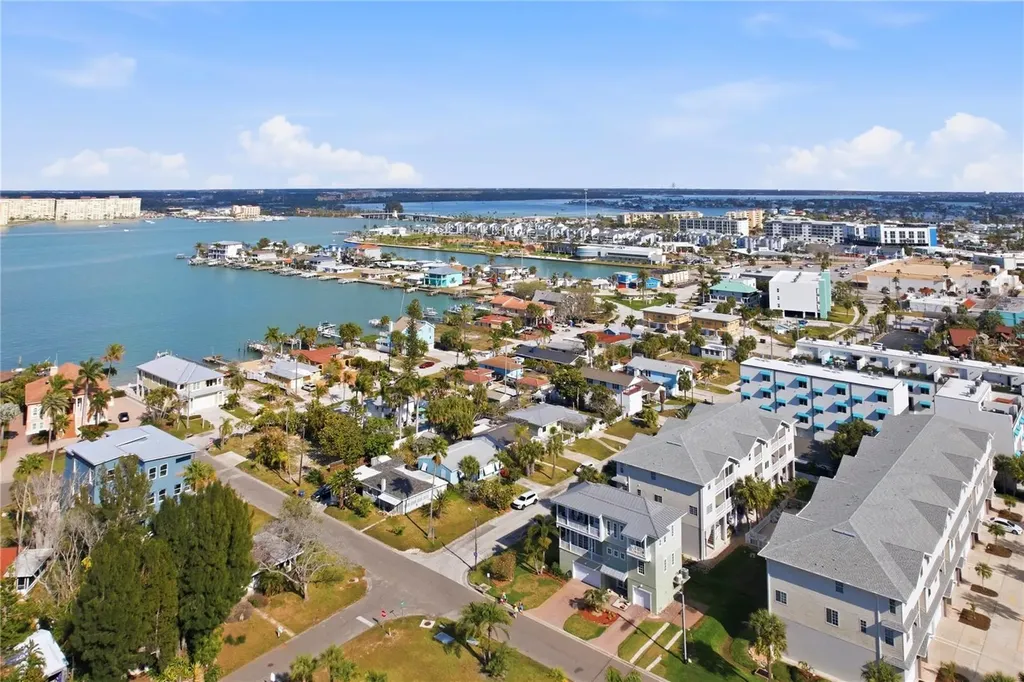 15424 2nd Street E Madeira Beach FL 33708