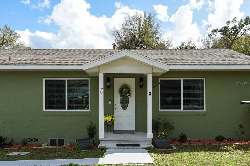 35 Seminole Drive Debary FL 32713