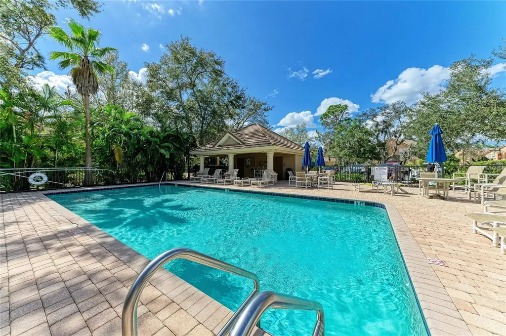 8160 Villa Grande Court Sarasota FL 34243