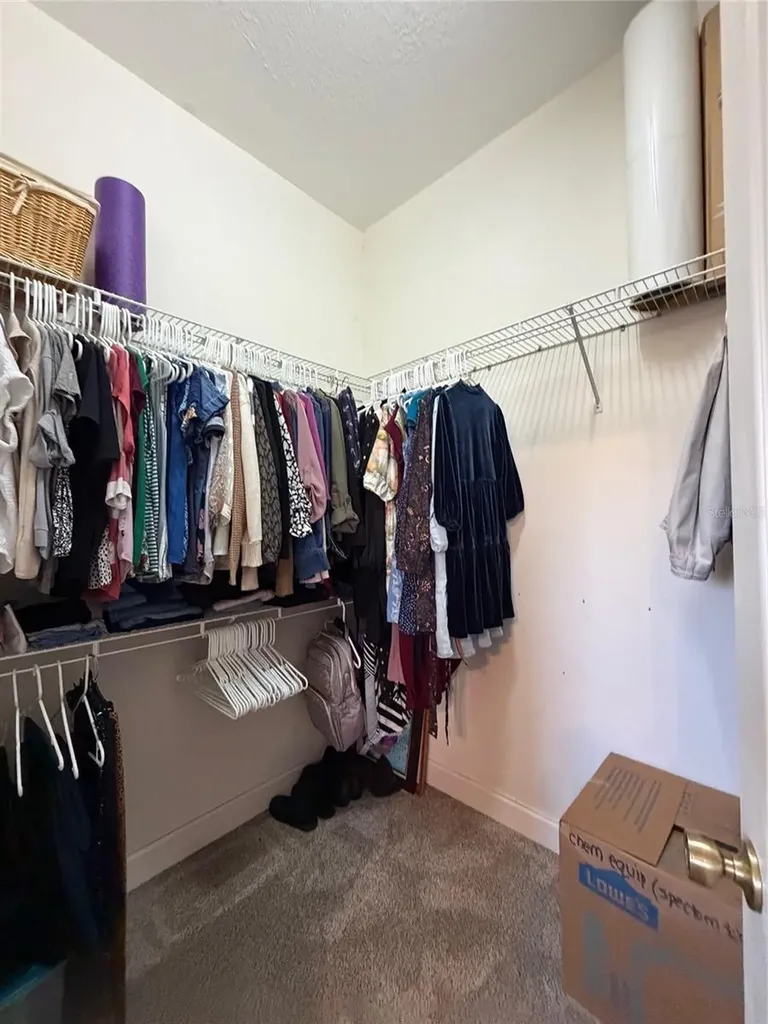 1527 Dess Drive Orlando FL 32818