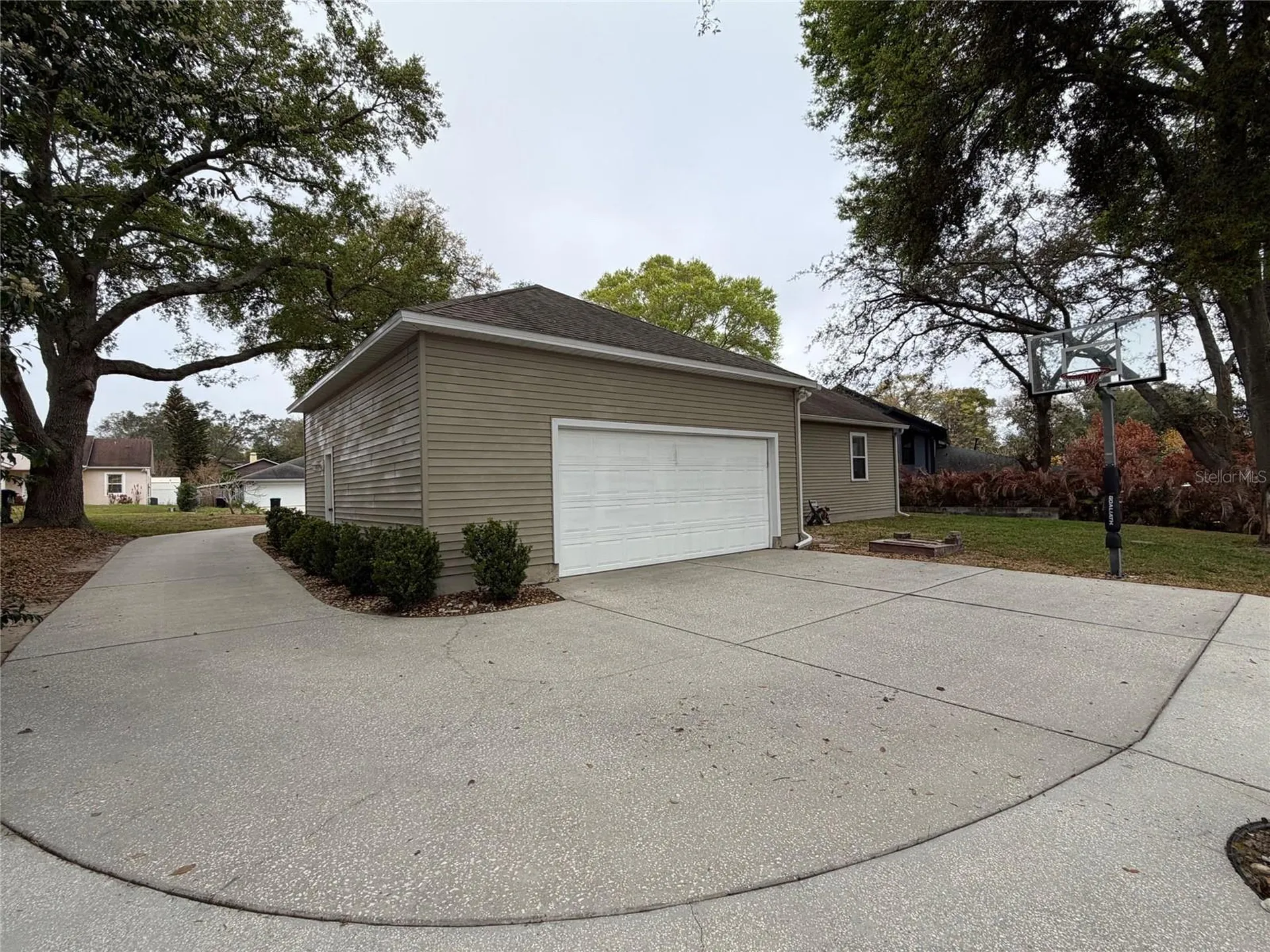 1527 Dess Drive Orlando FL 32818