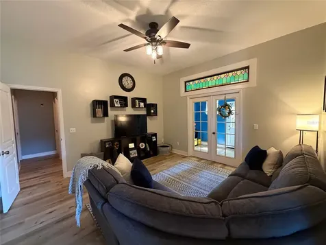 1527 Dess Drive Orlando FL 32818