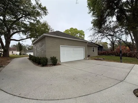 1527 Dess Drive Orlando FL 32818