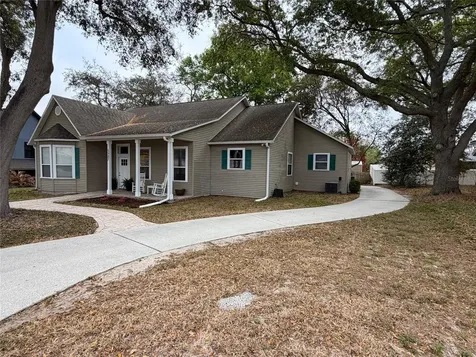 1527 Dess Drive Orlando FL 32818