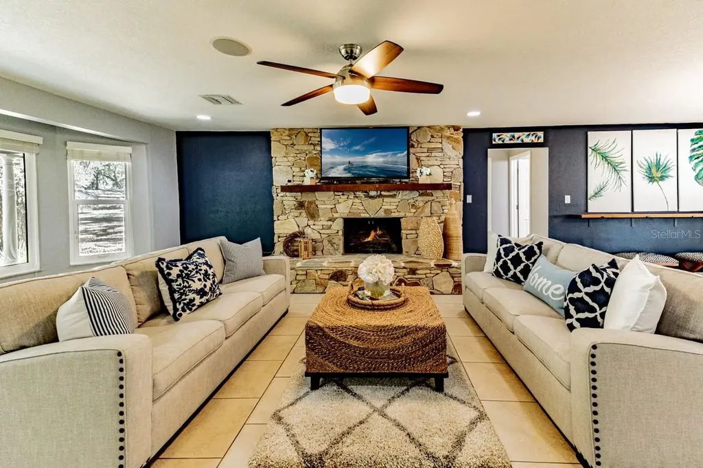 3272 Majestic Oak Drive St Cloud FL 34771