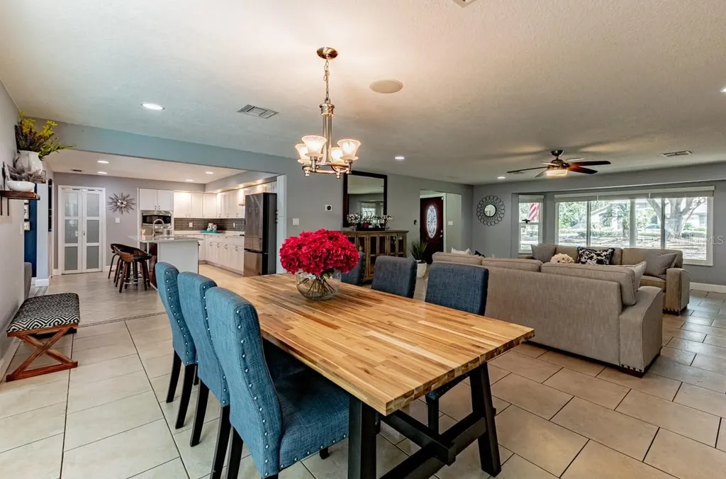 3272 Majestic Oak Drive St Cloud FL 34771