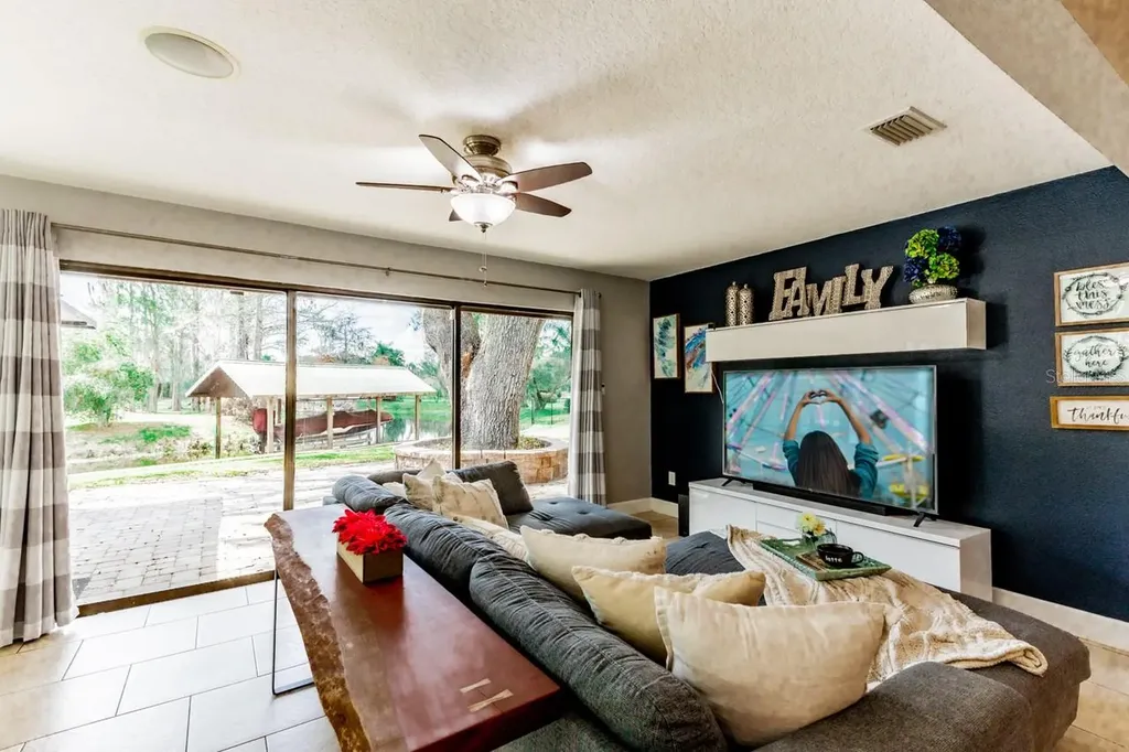3272 Majestic Oak Drive St Cloud FL 34771