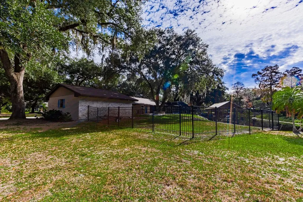 3272 Majestic Oak Drive St Cloud FL 34771
