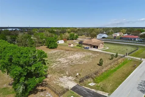 22125 26th Avenue E Bradenton FL 34211