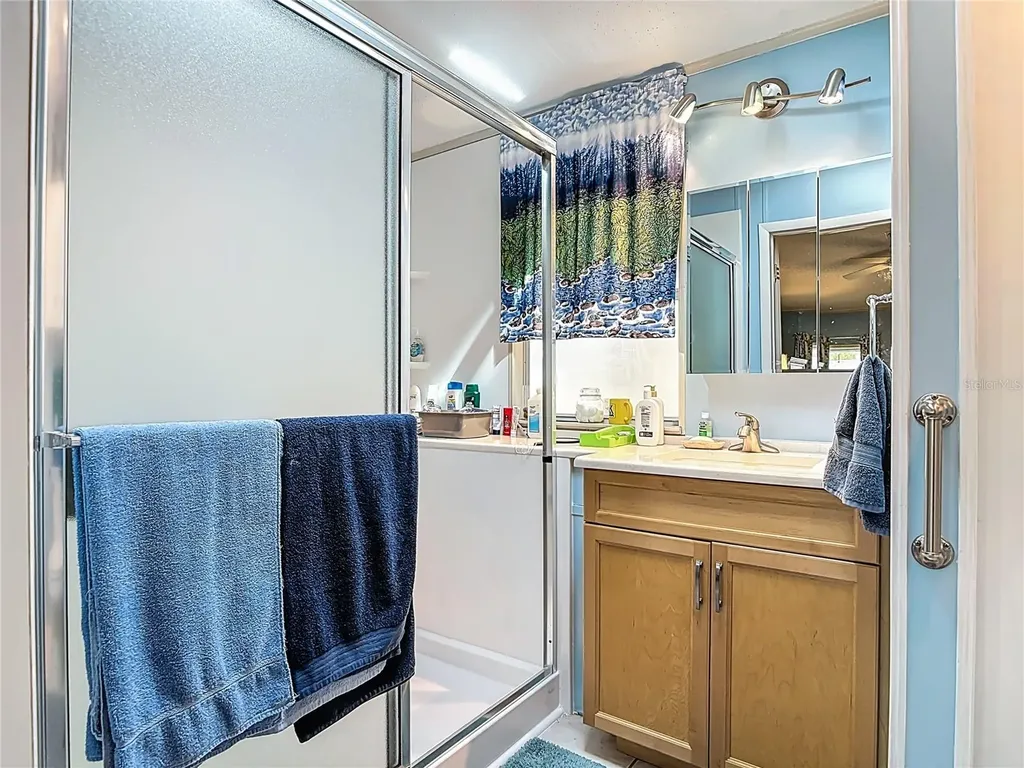 104 Admiral Lane Debary FL 32713
