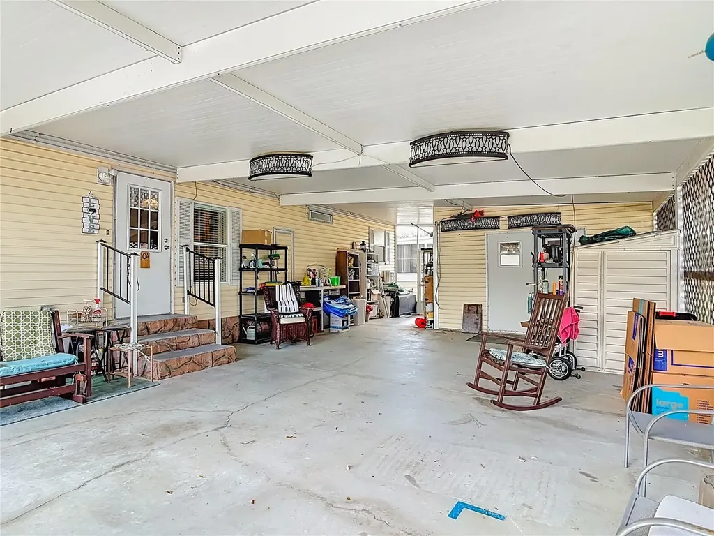104 Admiral Lane Debary FL 32713