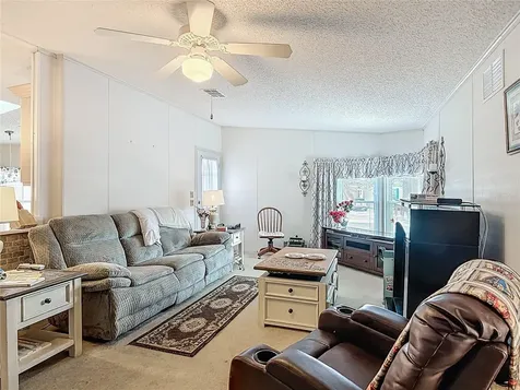 104 Admiral Lane Debary FL 32713