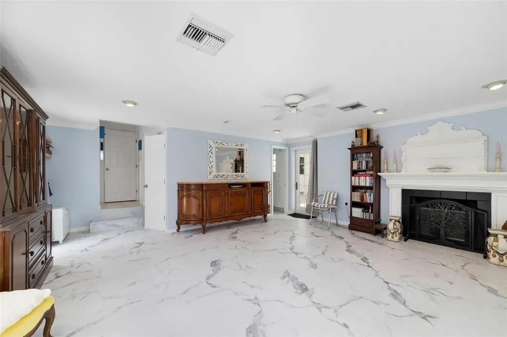 515 Florida Street Orlando FL 32806