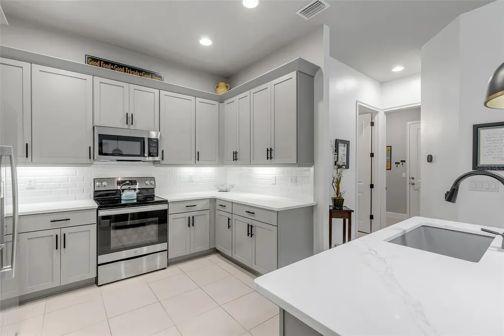 13 Newhaven Lane Ormond Beach FL 32174