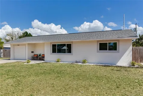 7201 10th Street N St Petersburg FL 33702