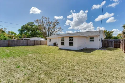 7201 10th Street N St Petersburg FL 33702