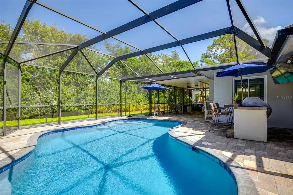 14197 Hetrick Circle N Largo FL 33774