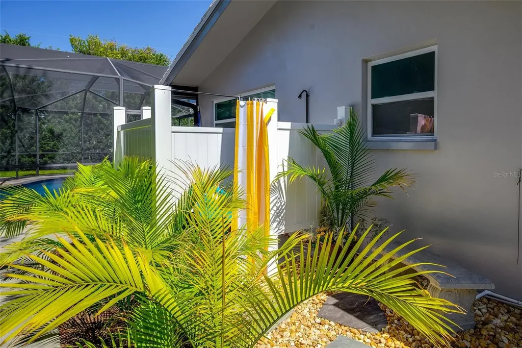 14197 Hetrick Circle N Largo FL 33774